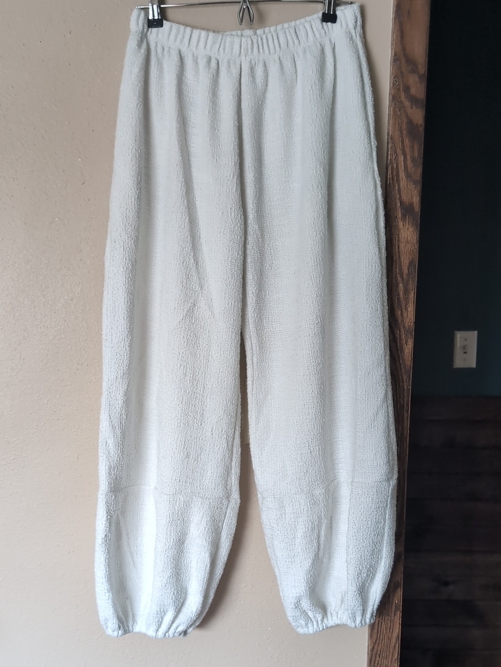 BUCKETLIST Elastic Waist Band Balloon Pants